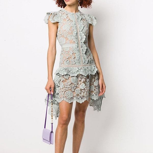 2021 new runway women elegant o-neck short irregular hollow out lace light blue rolb, Black;gray
2021 new runway women elegant o-neck short irregular hollow out lace light blue rolb, Black;gray
