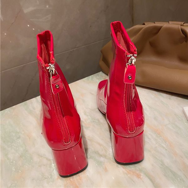 2021 new arrival fashion women patent leather ankle square toe chunky heel boots shoes red bify, Black
2021 new arrival fashion women patent leather ankle square toe chunky heel boots shoes red bify, Black