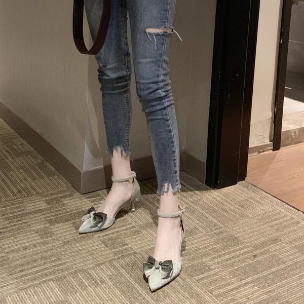 dress shoes 2021 summer personality fashion button bowknot high heel tip fine-heeled quality women's sandals large size, Black
dress shoes 2021 summer personality fashion button bowknot high heel tip fine-heeled quality women's sandals large size, Black