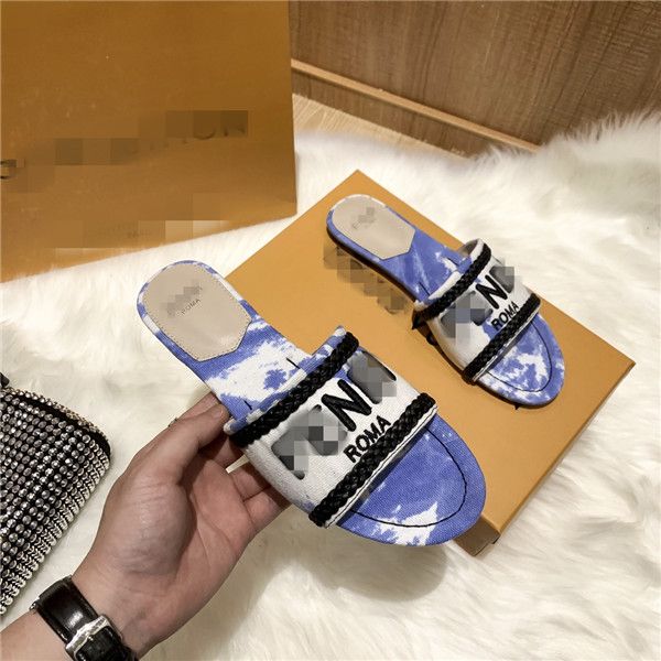 2021 leather designer slippers fashion women's sandals gg
women letters mini summer beach slipperss flat slipper size 34-40, Black
2021 leather designer slippers fashion women's sandals gg
women letters mini summer beach slipperss flat slipper size 34-40, Black