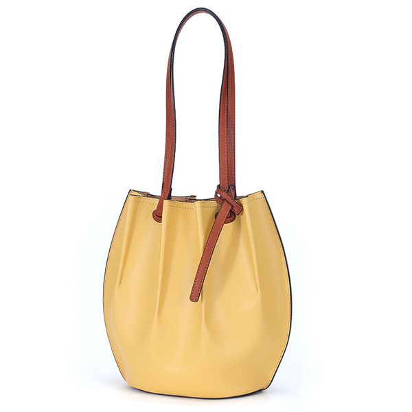women fashion large-capacity bags female bucket handbag 2021 new korean version of the trendy niche commuter wild one-shoulder tote bag
women fashion large-capacity bags female bucket handbag 2021 new korean version of the trendy niche commuter wild one-shoulder tote bag