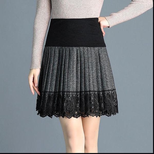 2021 spring new woolen pleated skirt women korean lace stitching elastic knit a line plus size black gray mini skirts
2021 spring new woolen pleated skirt women korean lace stitching elastic knit a line plus size black gray mini skirts