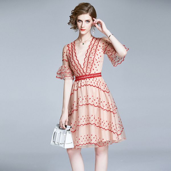 new fashion designer runway 2021 summer women short sleeve ruffle flower embroidery dress g7c4, Black;gray
new fashion designer runway 2021 summer women short sleeve ruffle flower embroidery dress g7c4, Black;gray