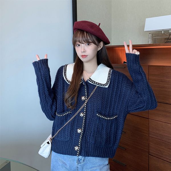 2021 new autumn loose short color matching lapel knitted long sleeve pocket single breasted fashion sweater xg5y, White;black
2021 new autumn loose short color matching lapel knitted long sleeve pocket single breasted fashion sweater xg5y, White;black