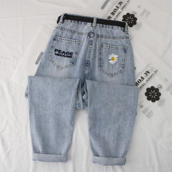 women's jeans daisy embroidered women 2021 summer korean version of loose students high waist thin daddy pants, Blue
women's jeans daisy embroidered women 2021 summer korean version of loose students high waist thin daddy pants, Blue