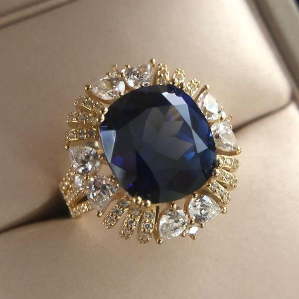 cluster rings cmajor 18k solid gold jewelry inlaid blue corundum delicate fashion elegant temperament luxurious classic ring for women, Golden;silver
cluster rings cmajor 18k solid gold jewelry inlaid blue corundum delicate fashion elegant temperament luxurious classic ring for women, Golden;silver