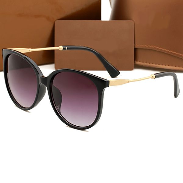 vintage round metal eyewear letter engraving sun glasses light color lenses ladies vacation sunglasses with box
vintage round metal eyewear letter engraving sun glasses light color lenses ladies vacation sunglasses with box