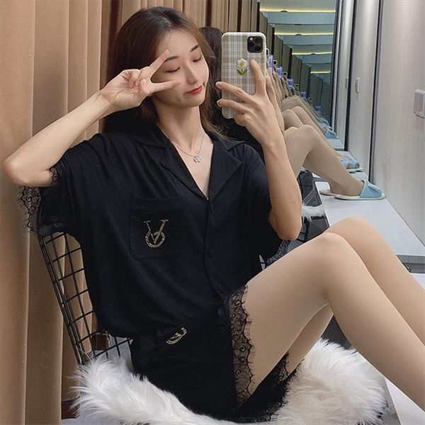 pajamas feminine summer solid women sleepwear color thin short sleeved shorts cover fashion silk stitching lace embroidery home service, Black;red
pajamas feminine summer solid women sleepwear color thin short sleeved shorts cover fashion silk stitching lace embroidery home service, Black;red