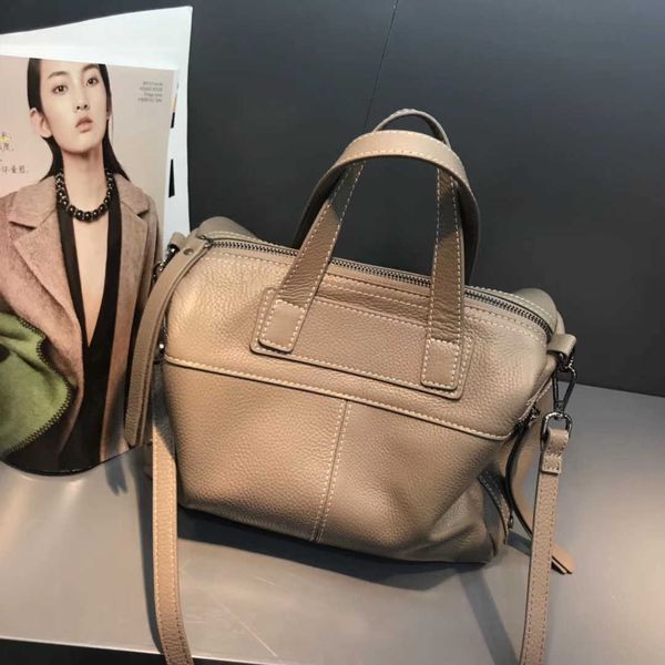 hanghhangbag luxury designer fashion hand handbag handbags backpack wallet purse shoulder crossbody tote bags mini bag head leather pil
hanghhangbag luxury designer fashion hand handbag handbags backpack wallet purse shoulder crossbody tote bags mini bag head leather pil