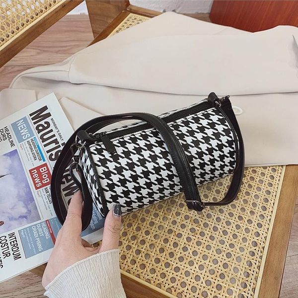 shoulder bags cylindrical pattern messenger bag animal ladies clutch pu leather purses crossbody satchels
shoulder bags cylindrical pattern messenger bag animal ladies clutch pu leather purses crossbody satchels