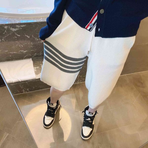 2021 summer tb waffle four bar knitted cotton capri shorts women's casual sports lovers' mid pants fashion, Black;white
2021 summer tb waffle four bar knitted cotton capri shorts women's casual sports lovers' mid pants fashion, Black;white