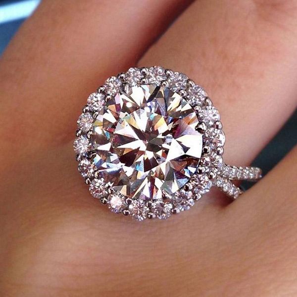 wedding rings uilz elegant prong set white cz women bling stylish engagement ring female fashion jewelry, Slivery;golden
wedding rings uilz elegant prong set white cz women bling stylish engagement ring female fashion jewelry, Slivery;golden