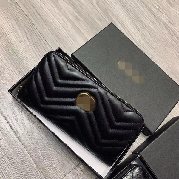 2021 new fashion long clutch leather texture mobile phone bag rhombic soft two fold clutch long wallet, Red;black
2021 new fashion long clutch leather texture mobile phone bag rhombic soft two fold clutch long wallet, Red;black