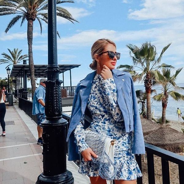 backless hollow out fashion print dress women puff sleeve round neck lace up midi dress elegant bud dress 2021, Black;gray
backless hollow out fashion print dress women puff sleeve round neck lace up midi dress elegant bud dress 2021, Black;gray