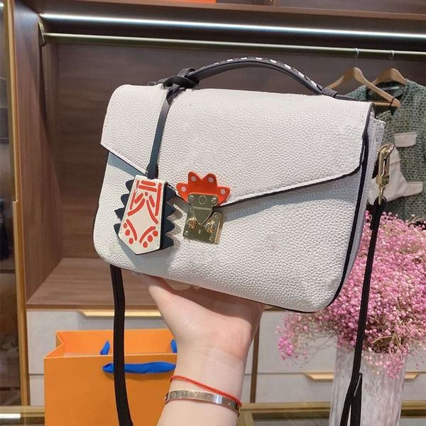 handbag women luxurys designers bags 2021 crossbody bag shoulder old flower postm purse zhouzhoubao123
handbag women luxurys designers bags 2021 crossbody bag shoulder old flower postm purse zhouzhoubao123