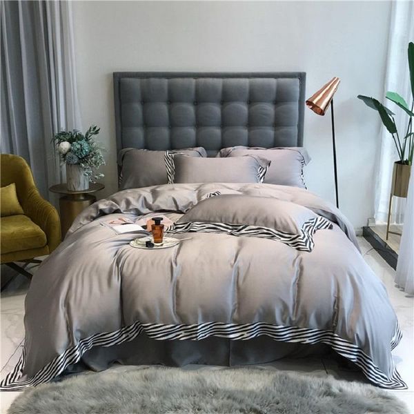 bedding sets high-end 1.8m set light luxury style 80 tencel nude sleeping summer double-sided ice silky modern minimalist duvet cover
bedding sets high-end 1.8m set light luxury style 80 tencel nude sleeping summer double-sided ice silky modern minimalist duvet cover