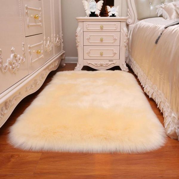 luxury square soft artificial wool sheepskin fluffy white fur carpet living room and bedroom,study decoration
luxury square soft artificial wool sheepskin fluffy white fur carpet living room and bedroom,study decoration