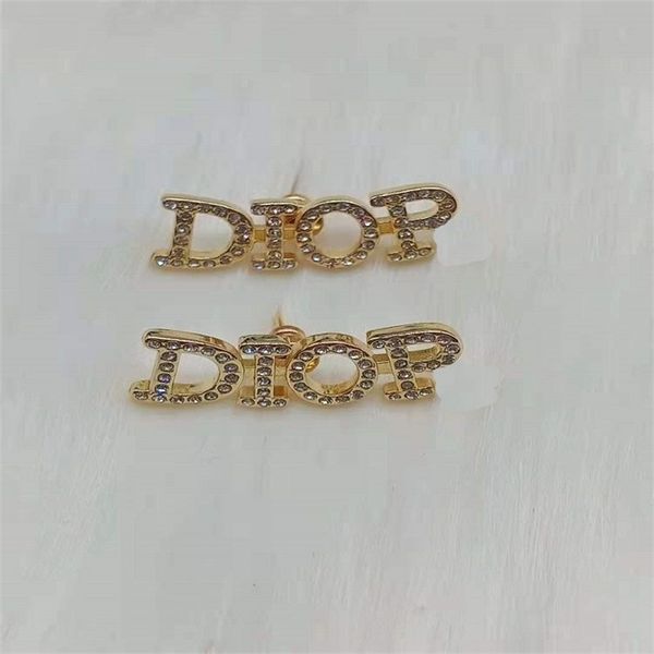 designer jewelry letter rhinestone 2021 fashion brass cross color earrings 925 silver needle t9sg
designer jewelry letter rhinestone 2021 fashion brass cross color earrings 925 silver needle t9sg