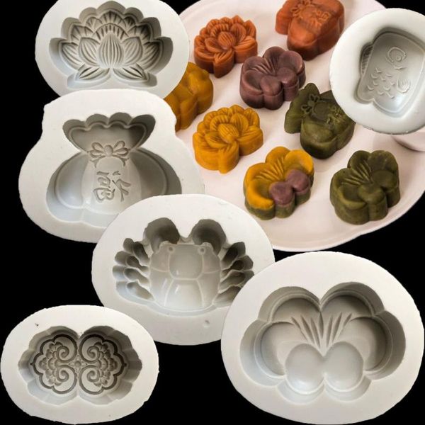 baking moulds cartoon butterfly lucky bag lotus shape tools silicone moon cake mold blessing diy
baking moulds cartoon butterfly lucky bag lotus shape tools silicone moon cake mold blessing diy