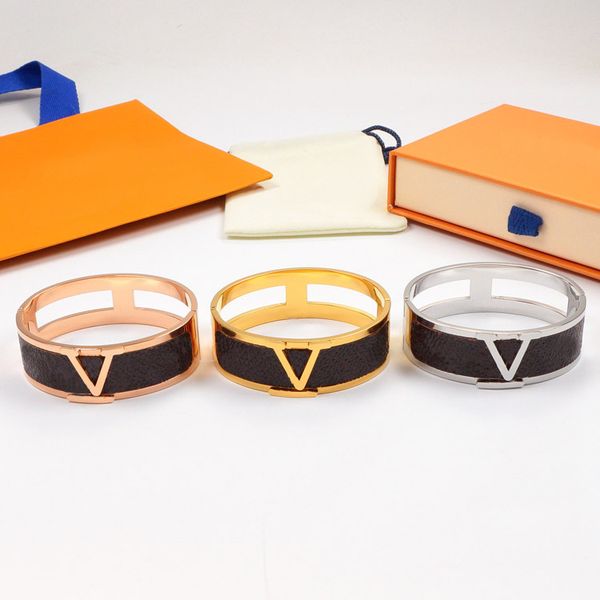 floral letter hollow width charm bracelets with box classic leather titanium steel bracelet fashion personality exquisite bangle, Golden;silver
floral letter hollow width charm bracelets with box classic leather titanium steel bracelet fashion personality exquisite bangle, Golden;silver