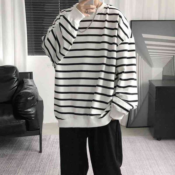 men's t-shirts autumn korean striped hoodie fashion casual cotton sweatshirt men streetwear loose hip-hop pullover hoodies mens s-, White;black
men's t-shirts autumn korean striped hoodie fashion casual cotton sweatshirt men streetwear loose hip-hop pullover hoodies mens s-, White;black
