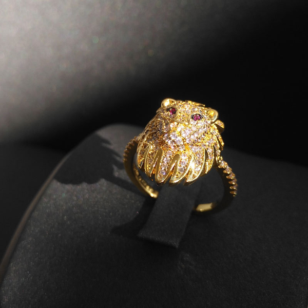 cluster rings 100%925 sterling silver golden lion ring yellow exaggerated animal bohemia constellation jewelry for women, Golden;silver
cluster rings 100%925 sterling silver golden lion ring yellow exaggerated animal bohemia constellation jewelry for women, Golden;silver