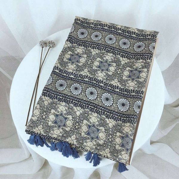 2019 bohemian cotton hemp scarf women's korean spring summer autumn sunscreen shawl dual use long style, Blue;gray
2019 bohemian cotton hemp scarf women's korean spring summer autumn sunscreen shawl dual use long style, Blue;gray