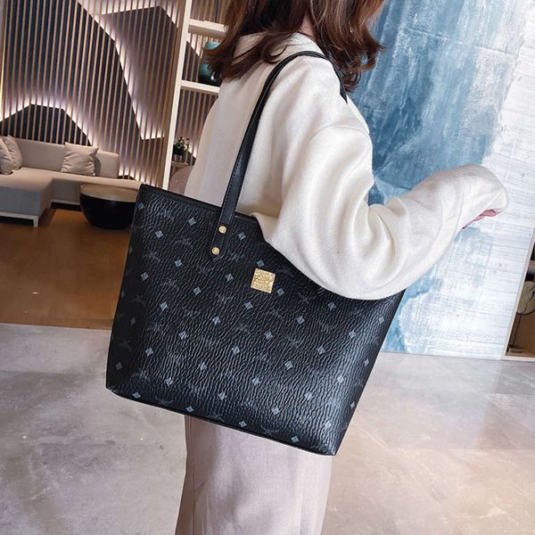 hbp luxury designerwomen's handbag 2020 capacity fashion trend large versatile travel printing one shoulder slant women's bag
hbp luxury designerwomen's handbag 2020 capacity fashion trend large versatile travel printing one shoulder slant women's bag