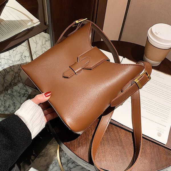 shoulder bags fashion bucket bag pu leather crossbody for women 2021 winter small designer handbags and purses
shoulder bags fashion bucket bag pu leather crossbody for women 2021 winter small designer handbags and purses
