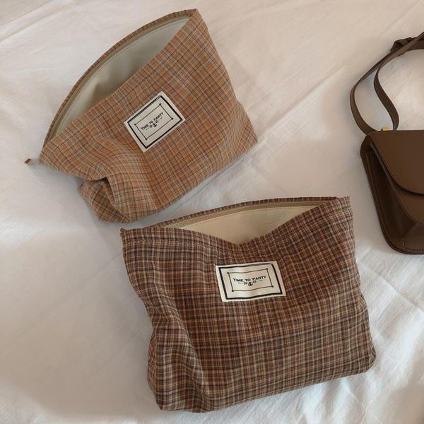 retro warm coffee color plaid organizer clutch art cotton storage bags travel wash pouch cosmetic bag for make up
retro warm coffee color plaid organizer clutch art cotton storage bags travel wash pouch cosmetic bag for make up
