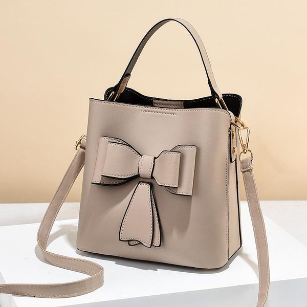 shoulder bags women's 2021 autumn and winter one portable messenger bag soft leather fashion manufacturer who
shoulder bags women's 2021 autumn and winter one portable messenger bag soft leather fashion manufacturer who