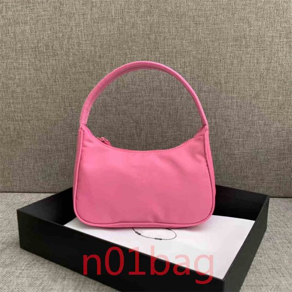 fashion luxurys designer hobo womens shoulder bag women waterproof canvas purse shoulderbag tote handbags presbyopic lady bags underarmbag
fashion luxurys designer hobo womens shoulder bag women waterproof canvas purse shoulderbag tote handbags presbyopic lady bags underarmbag