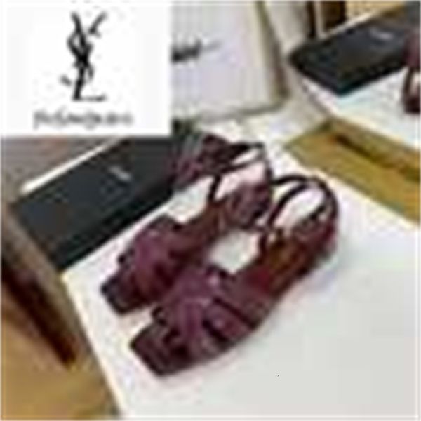 shoes designer luxury brand sneakers women high heels sandals slippers mules slides dress pumps loafers ballerinas 9hvk, Black;white
shoes designer luxury brand sneakers women high heels sandals slippers mules slides dress pumps loafers ballerinas 9hvk, Black;white