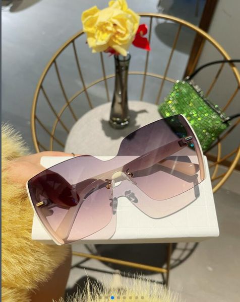 2021 0083 popular women fashion sunglasses square summer style full frame uv protection 0083s sunglasses mixed color come with b, White;black
2021 0083 popular women fashion sunglasses square summer style full frame uv protection 0083s sunglasses mixed color come with b, White;black