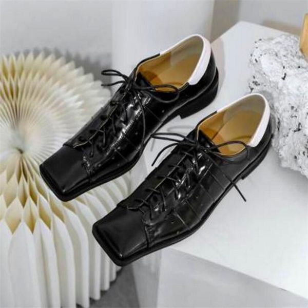 dress shoes ins fashion square toe oxfords block heel lace up punk style black women
dress shoes ins fashion square toe oxfords block heel lace up punk style black women