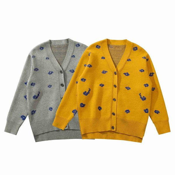 men's sweaters men women jacquard ader error v-neck back leather fabric patch cardigans blue embroidery sweater, White;black
men's sweaters men women jacquard ader error v-neck back leather fabric patch cardigans blue embroidery sweater, White;black