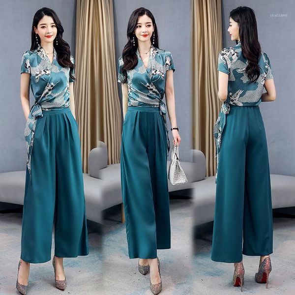 two piece dress summer 2 set women 2021 floral short sleeve shirt blouse +solid long wide leg pants trousers lady suits, White
two piece dress summer 2 set women 2021 floral short sleeve shirt blouse +solid long wide leg pants trousers lady suits, White