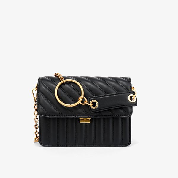 designer bags chain women's 2021 new trend this year's popular small square , foreign style, summer versatile messenger bag
designer bags chain women's 2021 new trend this year's popular small square , foreign style, summer versatile messenger bag