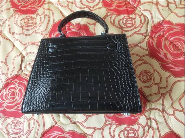 genuine leather handbag comes with a box woc chain bag women luxurys fashion designers bags female clutch classic girl handbags
genuine leather handbag comes with a box woc chain bag women luxurys fashion designers bags female clutch classic girl handbags