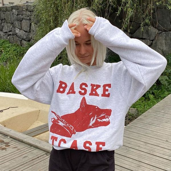 2021 100%cotton gray vintage red letter print sweatshirts women streetwear oversized o-neck pullovers autumn casual plus size n0mi, Black
2021 100%cotton gray vintage red letter print sweatshirts women streetwear oversized o-neck pullovers autumn casual plus size n0mi, Black
