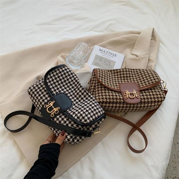evening bags fashion women shoulder bag woolen cloth houndstooth print mini flap purse handbags for business shopping traveling
evening bags fashion women shoulder bag woolen cloth houndstooth print mini flap purse handbags for business shopping traveling