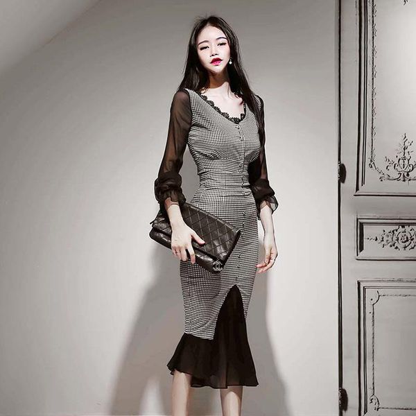 two piece dress mesh patchwork plaid blouse and trumpet wrap skirt women winter 2 set brand designer suit runway 2021 modis, White
two piece dress mesh patchwork plaid blouse and trumpet wrap skirt women winter 2 set brand designer suit runway 2021 modis, White
