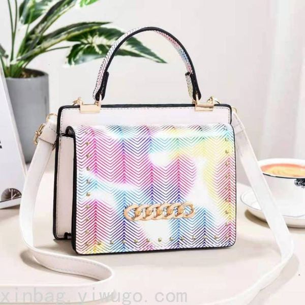 2021 one shoulder magic color small square bag fashion hand trend women's bag stall 12659
2021 one shoulder magic color small square bag fashion hand trend women's bag stall 12659