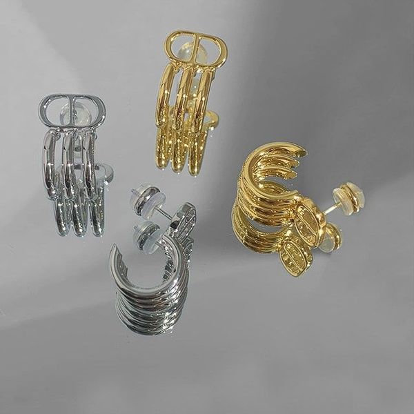 luxury d family pure silver needle earrings women's advanced sense earrings retro advanced sense french simple earrings, Golden;silver
luxury d family pure silver needle earrings women's advanced sense earrings retro advanced sense french simple earrings, Golden;silver