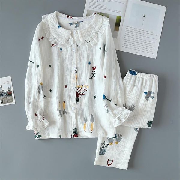 japanese spring and summer crepe women sleepwear pajamas two piece long sleeved trousers cute plant printing home service set, Black;red
japanese spring and summer crepe women sleepwear pajamas two piece long sleeved trousers cute plant printing home service set, Black;red