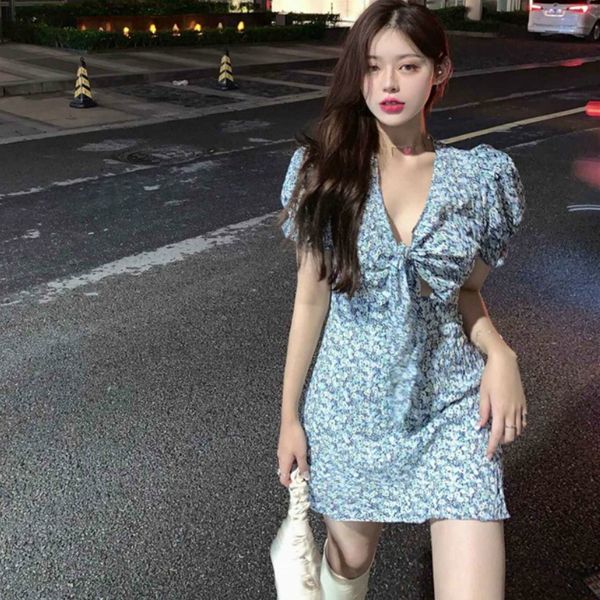 french retro blue floral summer chiffon platycodon hip 2021 new fairy rl55, Black;gray
french retro blue floral summer chiffon platycodon hip 2021 new fairy rl55, Black;gray