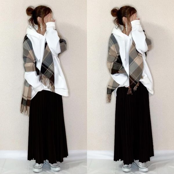 skirts japan and south korea 2021 autumn lotte knitted pleated women's high waist a-shaped large swing skirt, Black
skirts japan and south korea 2021 autumn lotte knitted pleated women's high waist a-shaped large swing skirt, Black