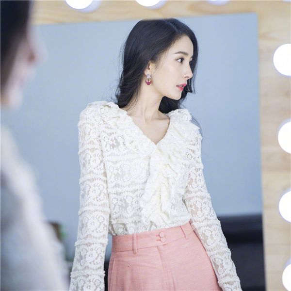 2021 new white elegant ruffles lace blouses womens spring fashion v-neck long sleeve women 4x6v
2021 new white elegant ruffles lace blouses womens spring fashion v-neck long sleeve women 4x6v