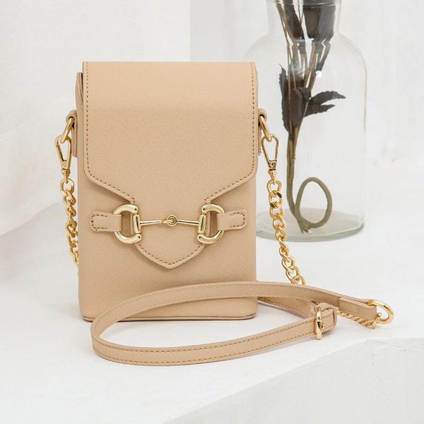 evening bags summer small fresh messenger bag retro horse street buckle mobile phone simple one-shoulder female
evening bags summer small fresh messenger bag retro horse street buckle mobile phone simple one-shoulder female
