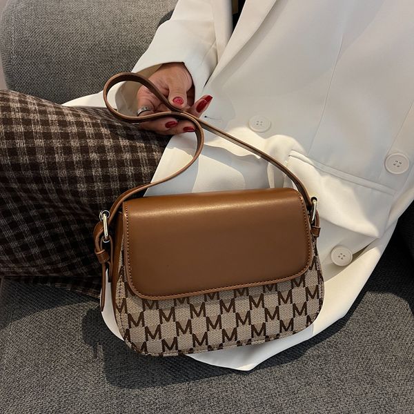 small bag female 2021 autumn winter korean fashion printed single shoulder armpit bag messenger small square
small bag female 2021 autumn winter korean fashion printed single shoulder armpit bag messenger small square